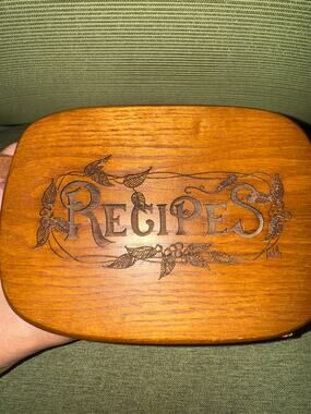 Vintage Longaberger Recipes Basket 9"x4" Custom Lid by K.S. Lanam Co. with Liner